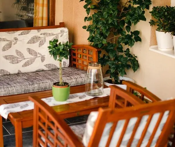 Apartamento Mina 1 *